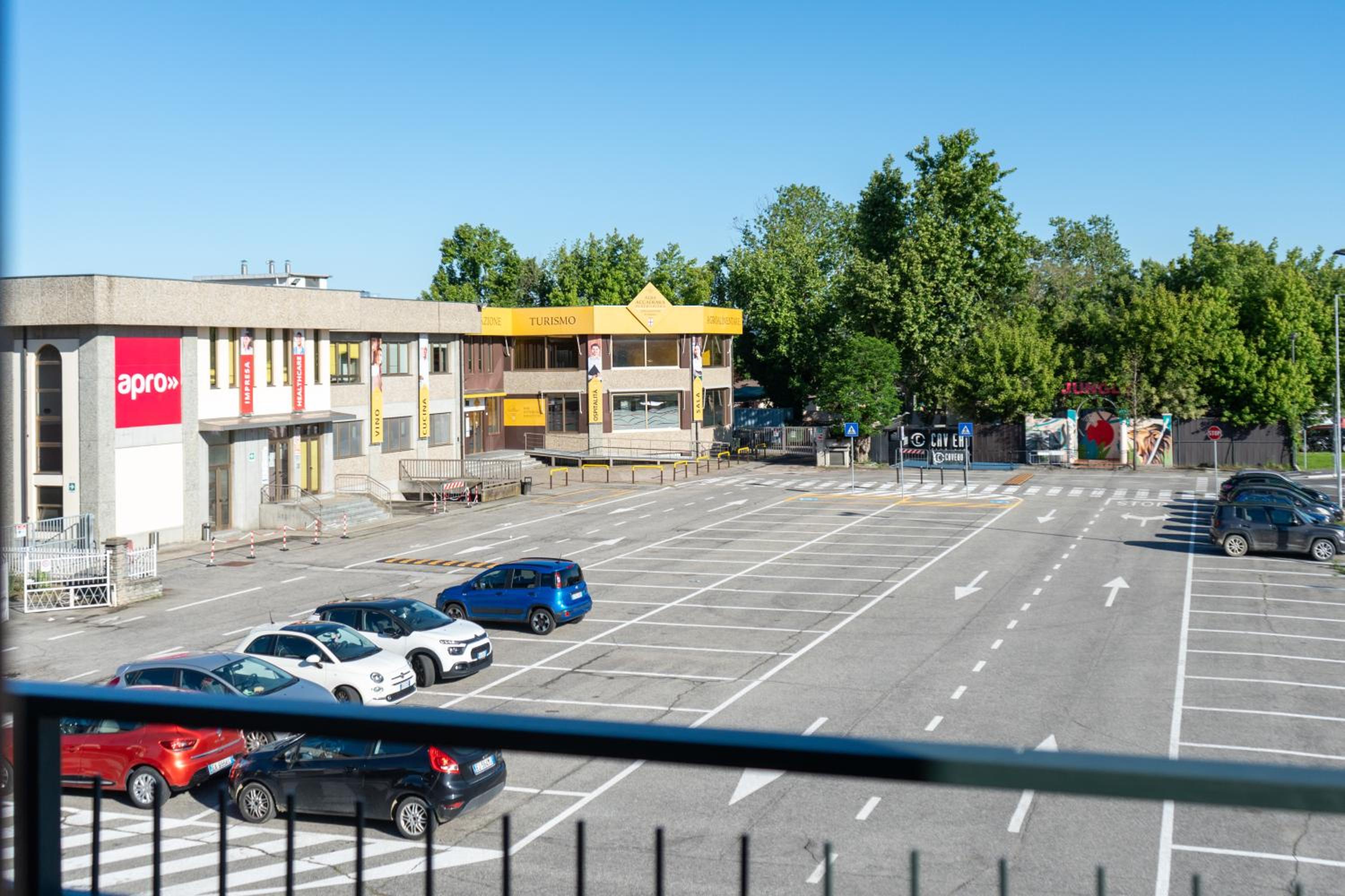 Appartamento Rayan Alba,Langhe ,vino e tartufo photo 3