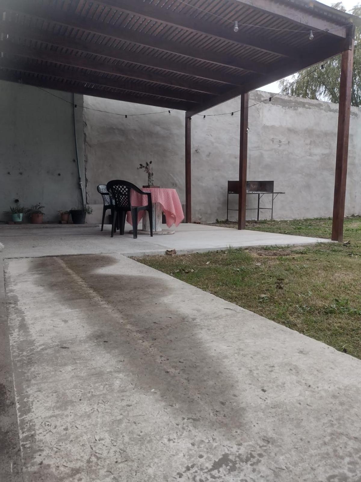 Casa con jardín - Alquiler temporal en Monte
