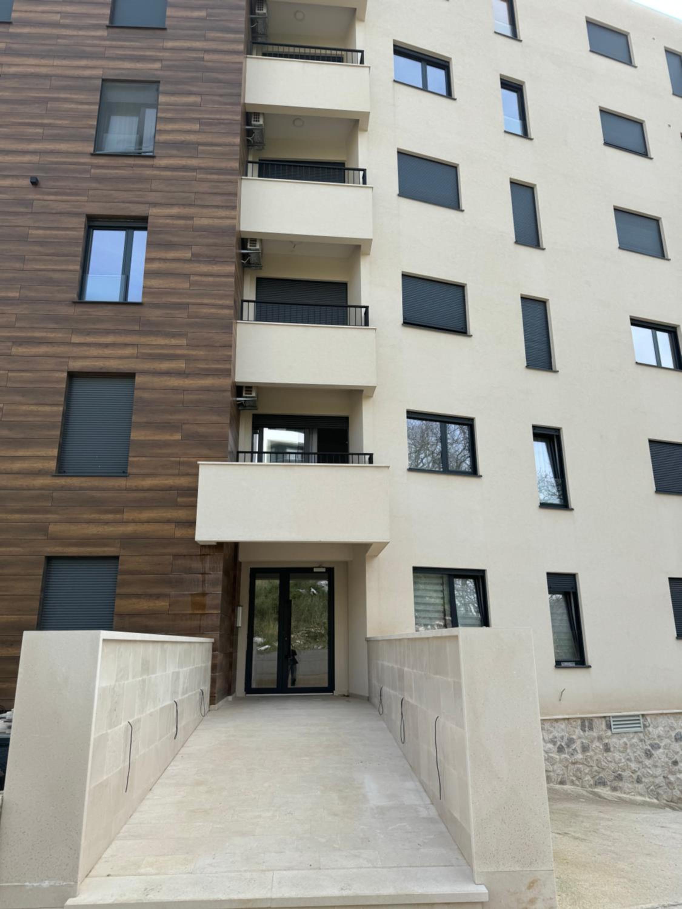 SeaWolf Apartment