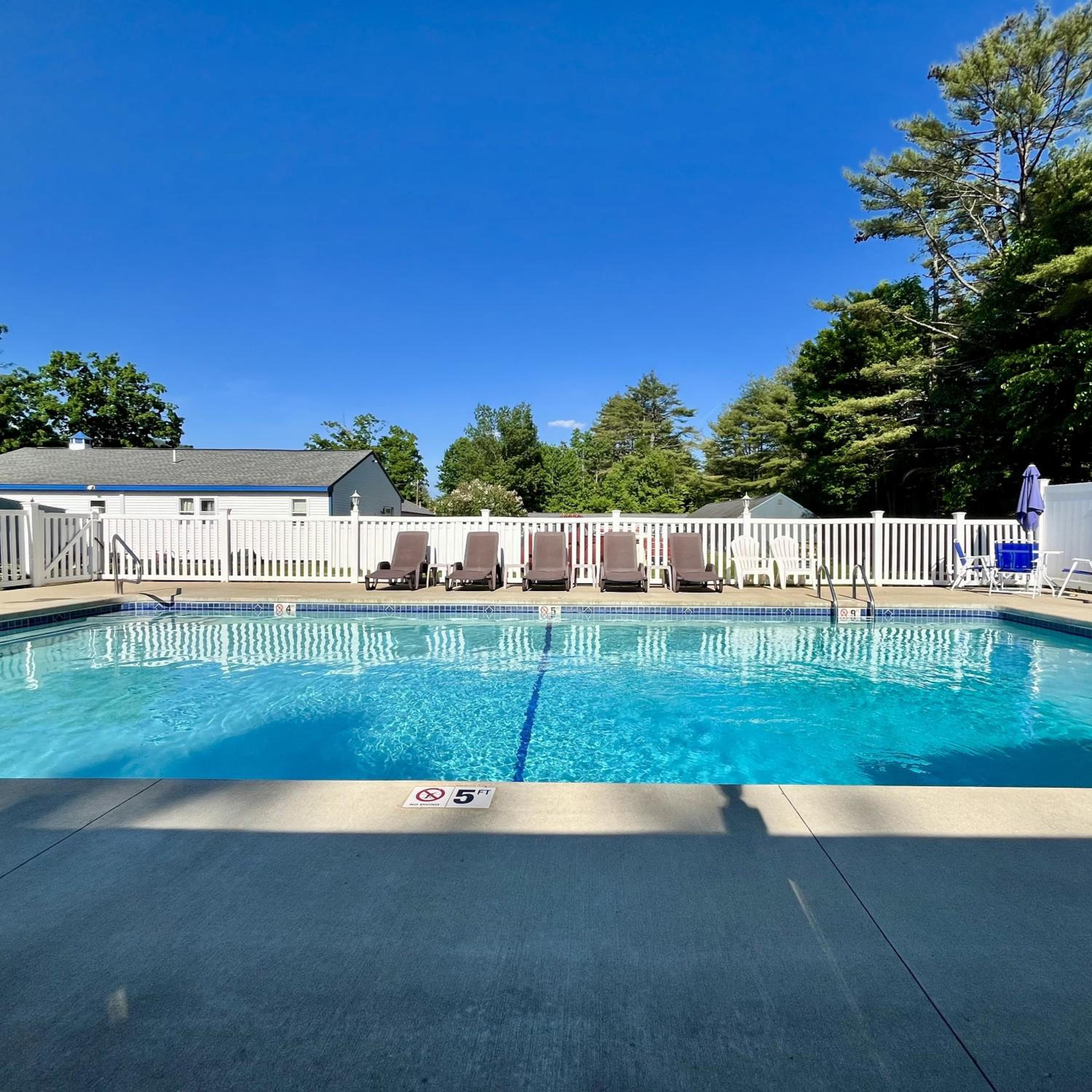 North Colony Motel and Cottages view 4
