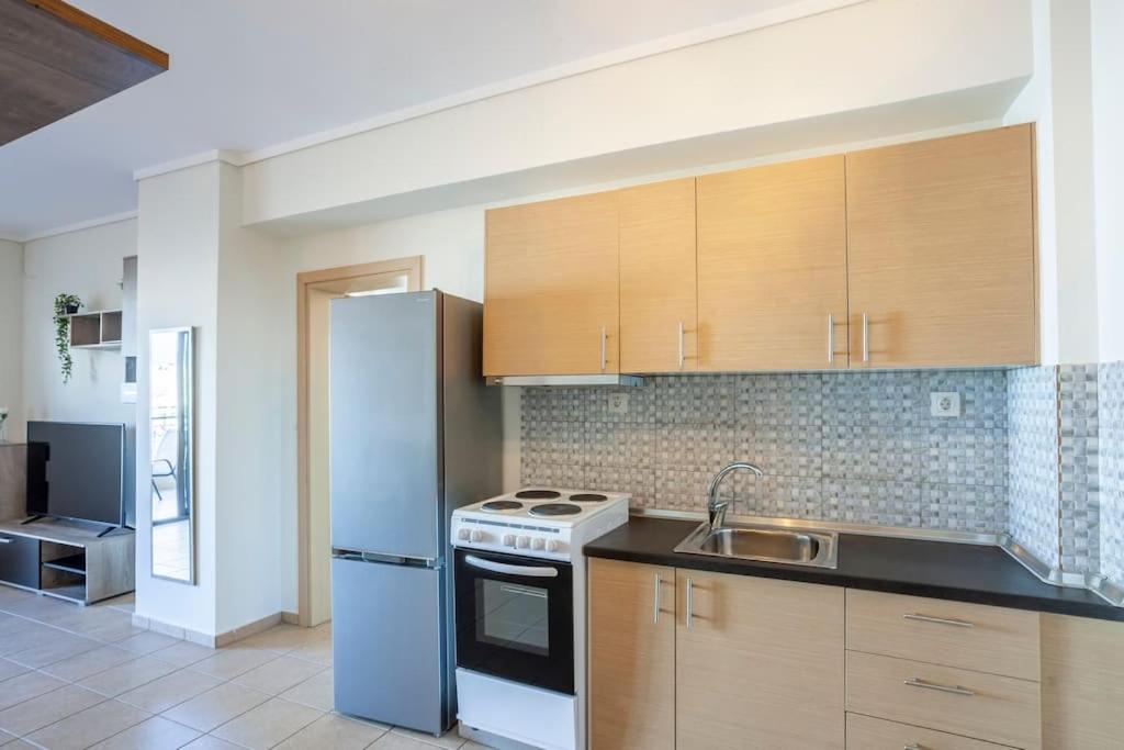 AD Railway Area Apt Thessaloniki Center 4p