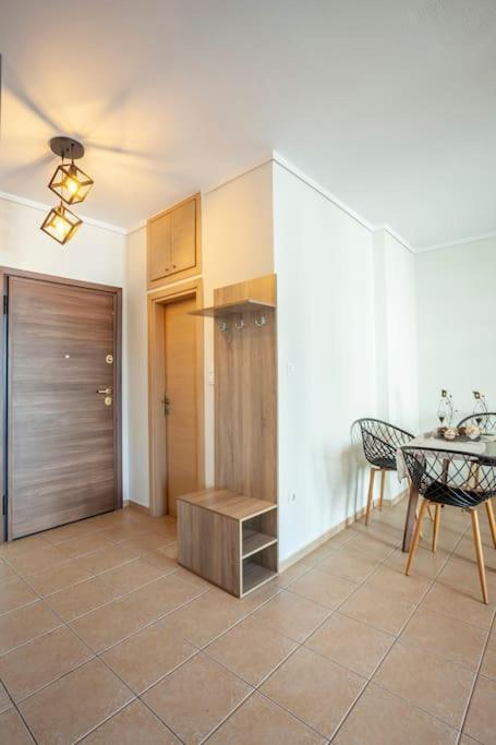 AD Railway Area Apt Thessaloniki Center 4p