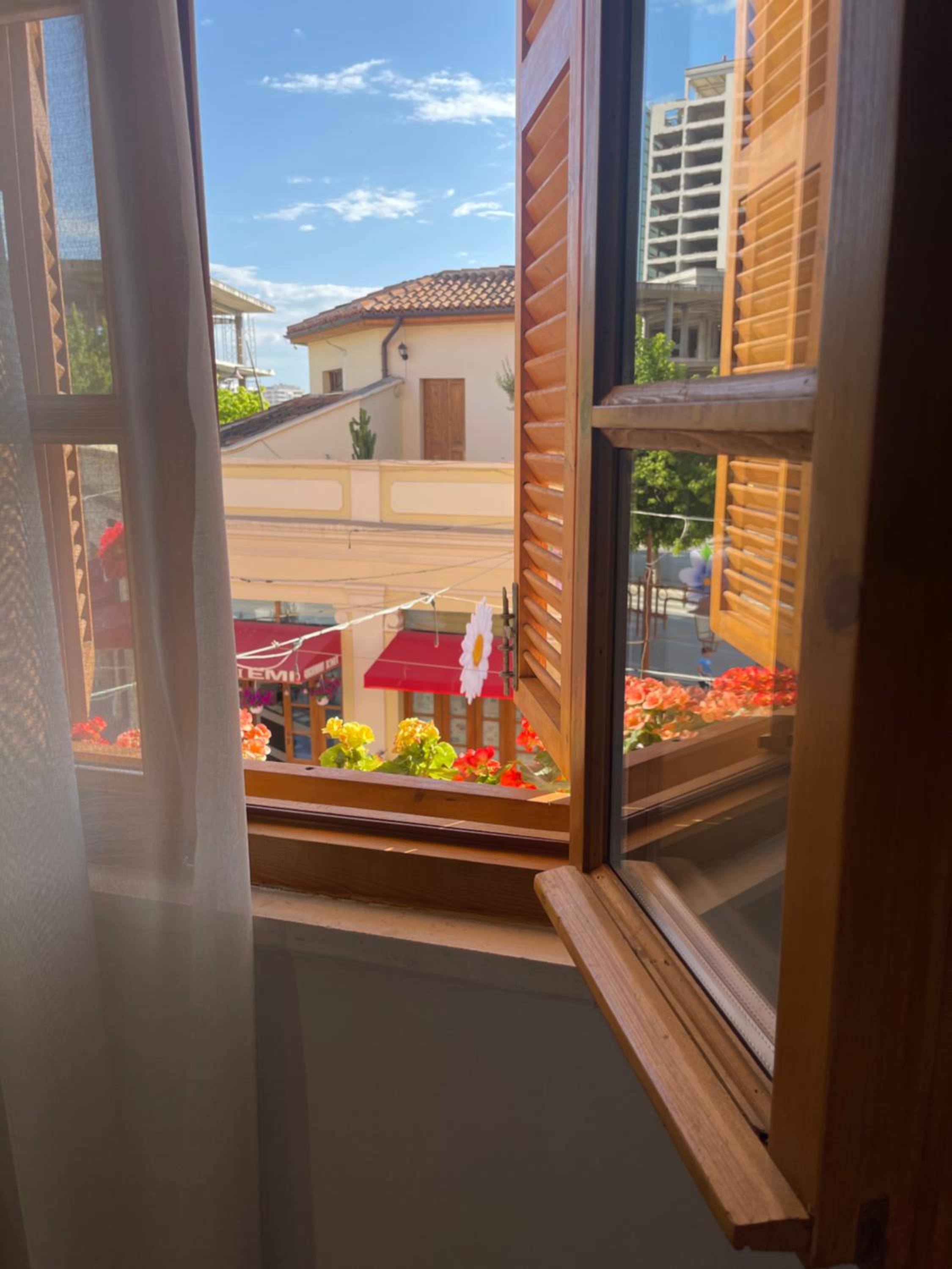 The cosy inn vlora