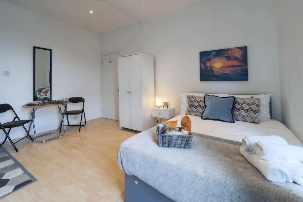 S4 Studio In The Heart Of Kilburn London Zone2