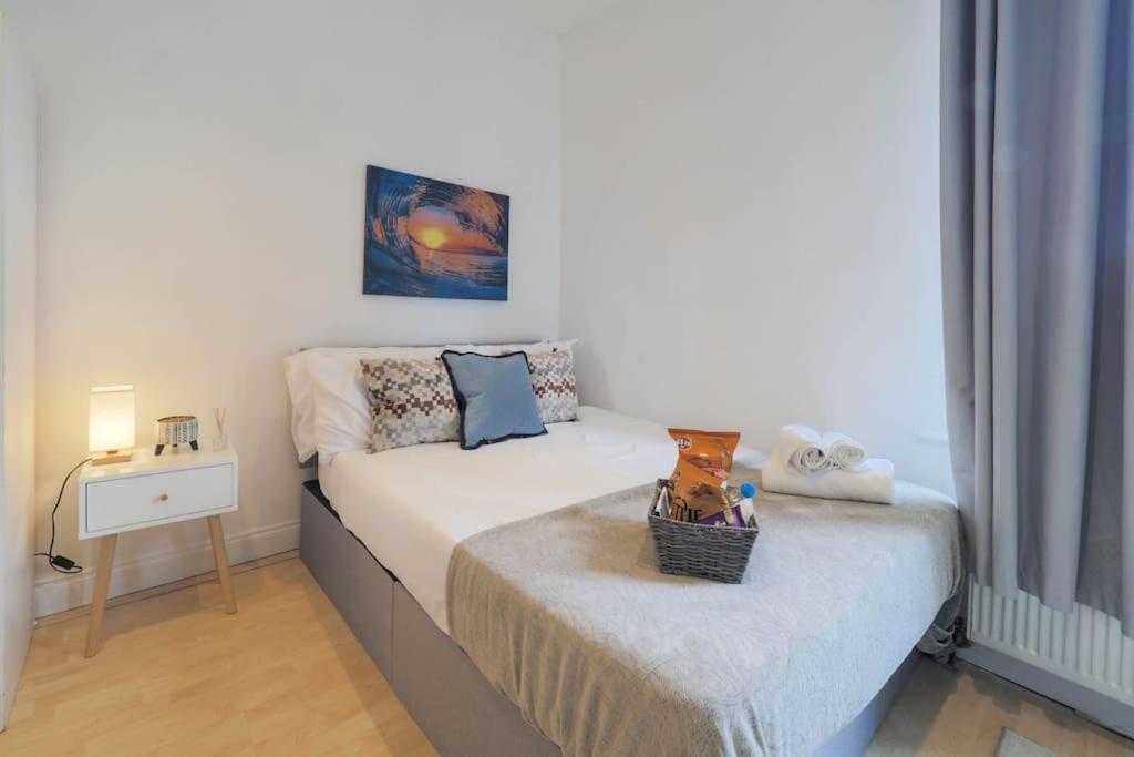 S4 Studio In The Heart Of Kilburn London Zone2