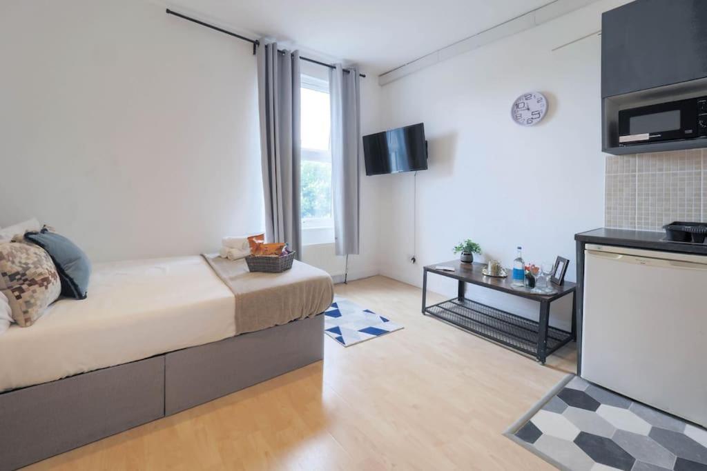 S4 Studio In The Heart Of Kilburn London Zone2