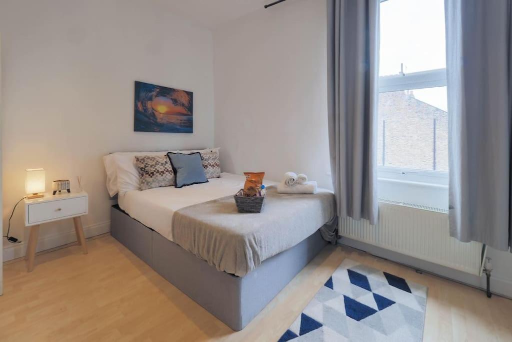 S4 Studio In The Heart Of Kilburn London Zone2