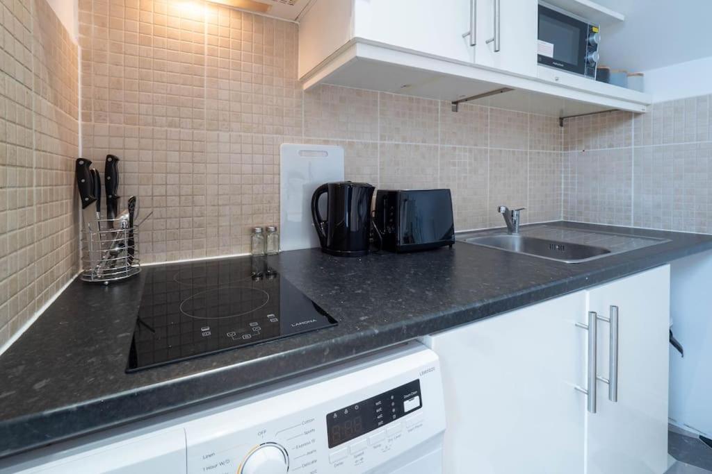 S6 Cozy Studio In Kilburn With Kitchen London Zone 2