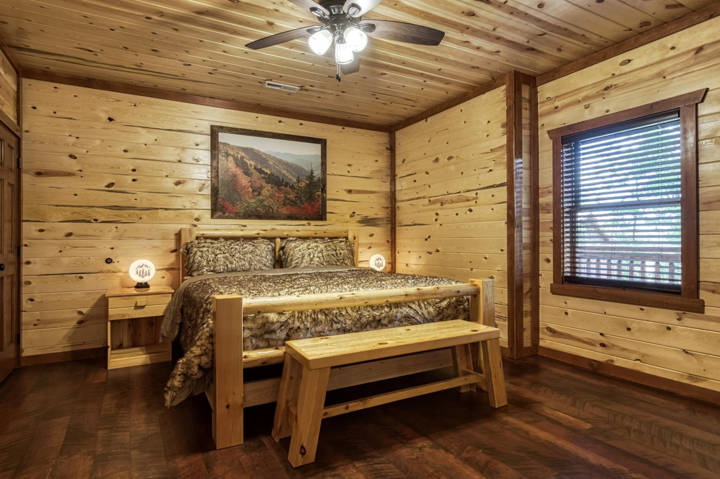 Majestic Splash-8 Bedroom, Indoor Pool, Hot Tub, 560 FREE tickets each paid day