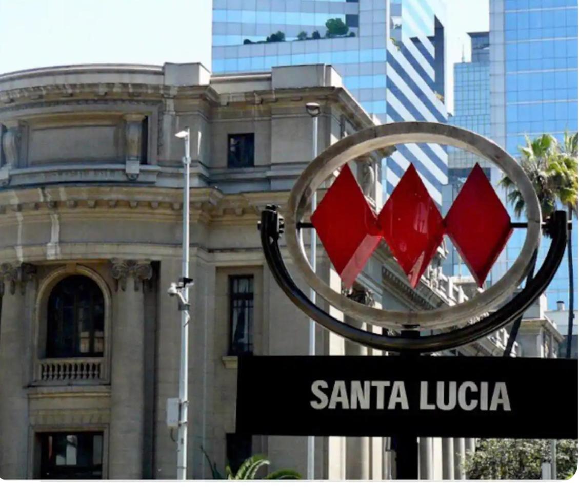 A8Metro Santa Lucía, clínica Católica Casco histórico