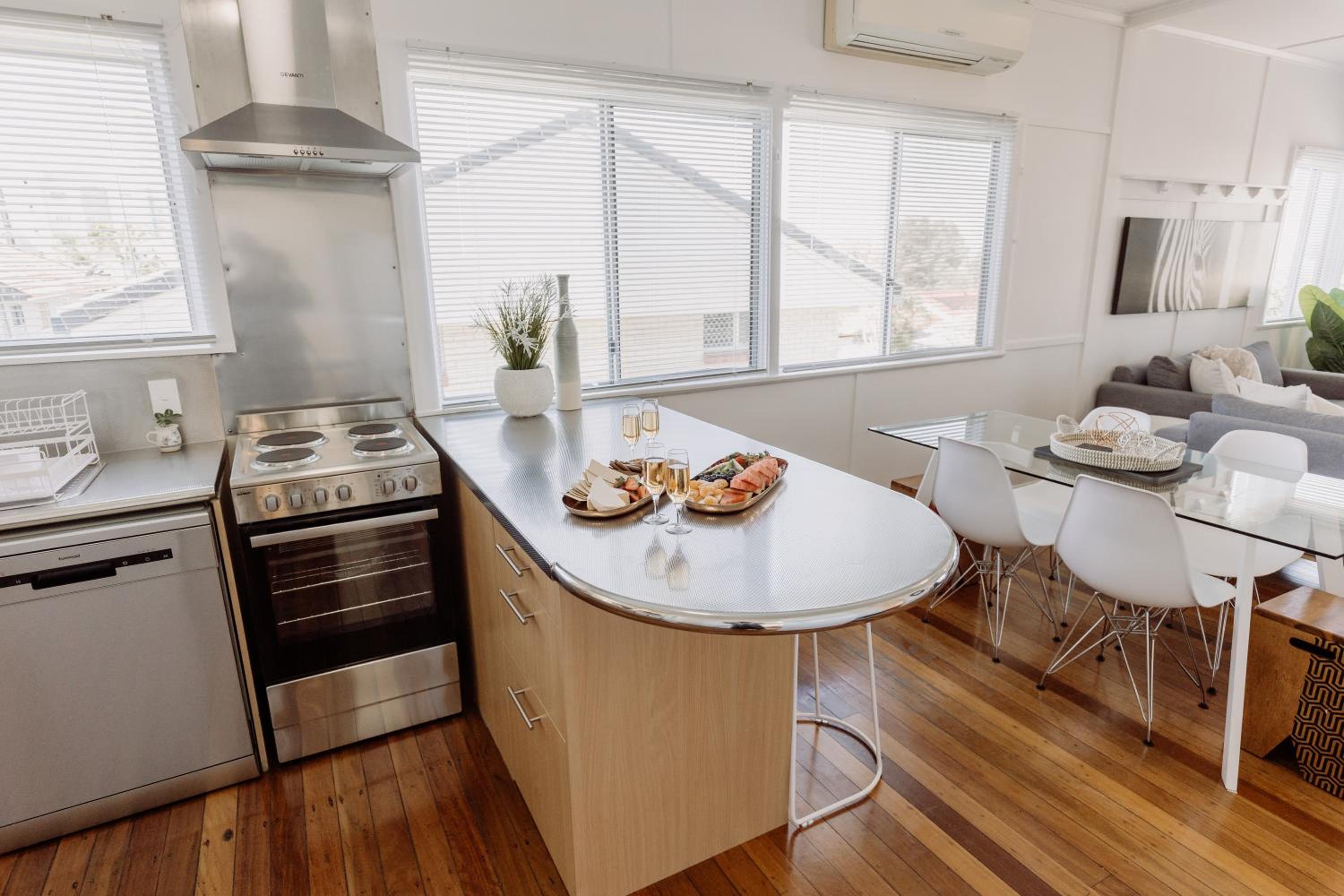 Beachside Pet-Friendly Retreat in Mooloolaba