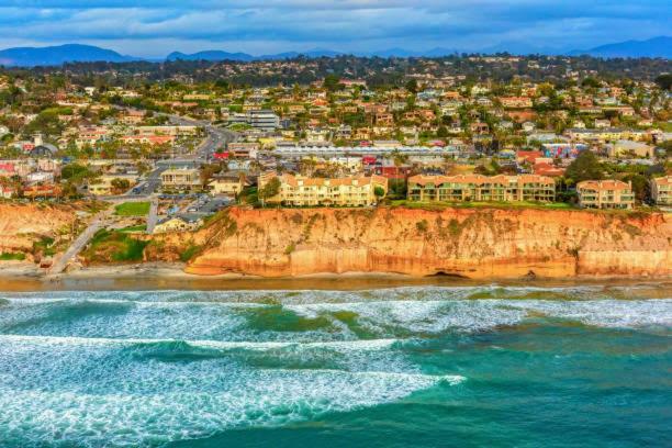 San Jose Vacations - Sand Pebbles Resort - Amazing 2 Bedroom Condo Right by the Beaches  Attractions - Property Image 1