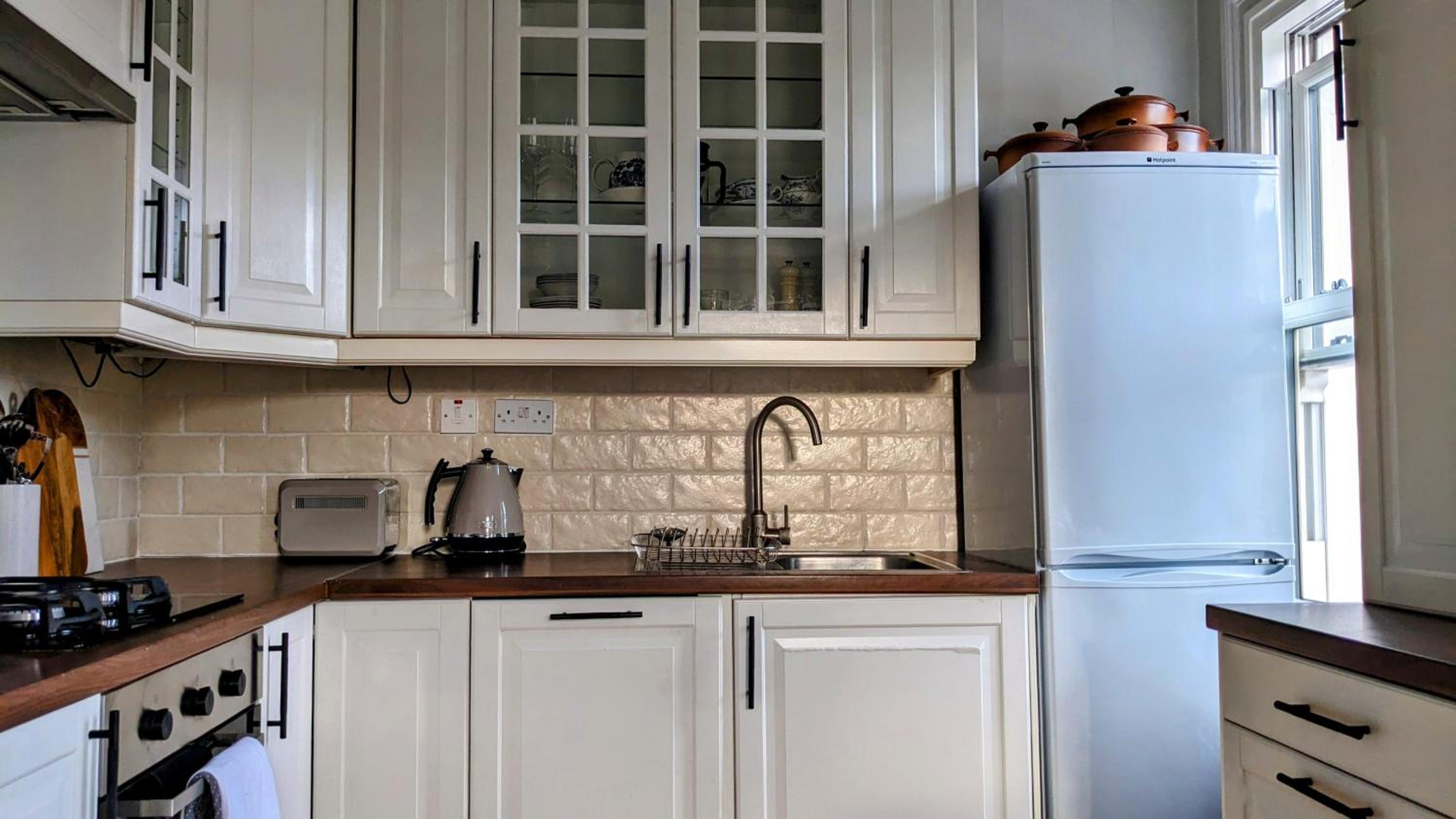Charming Bright 2-Bed Heritage Flat, Battersea Park, London