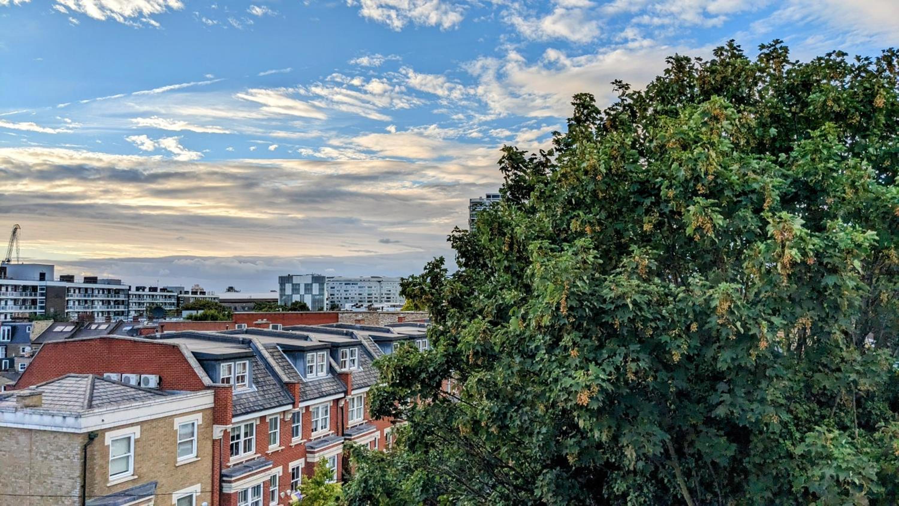 Charming Bright 2-Bed Heritage Flat, Battersea Park, London