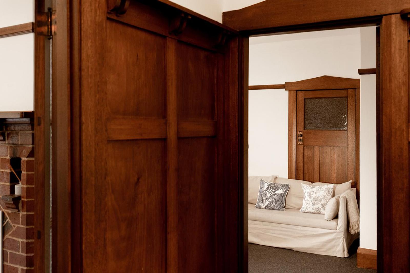 Buckley's Rest - 2 Bdrm Apartment in Battery Point