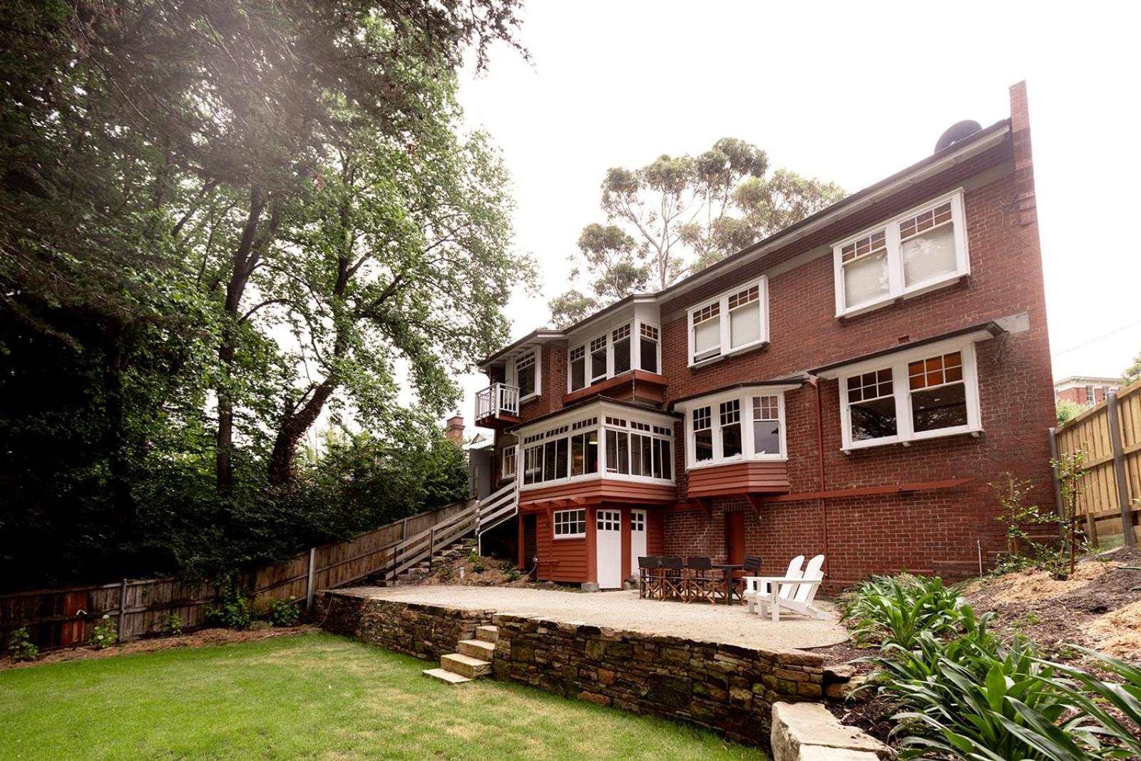 Buckley's Rest - 2 Bdrm Apartment in Battery Point