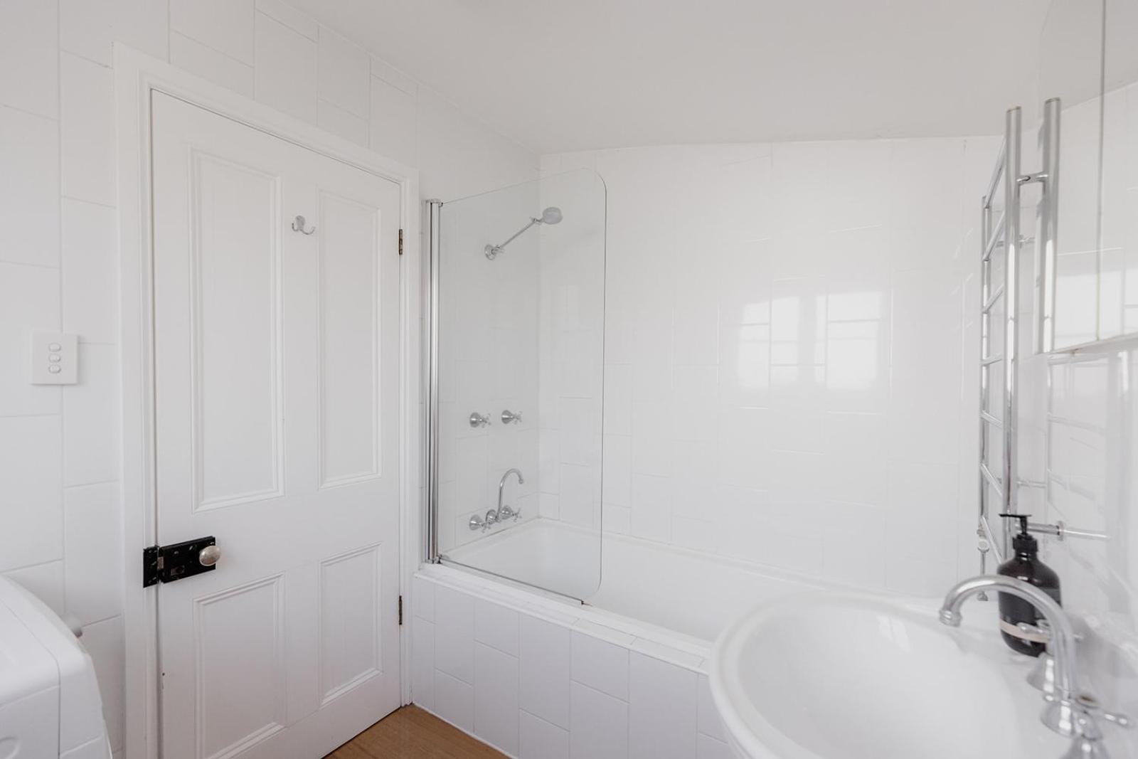 The Cutest Cottage In Town - South Hobart