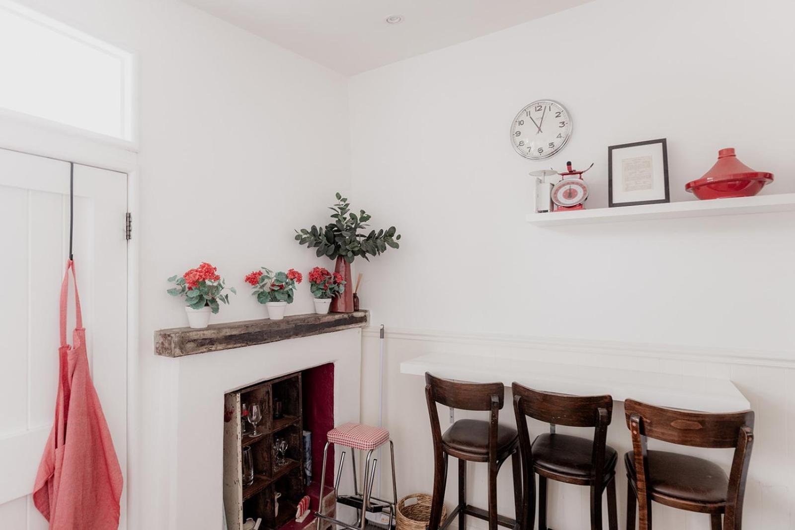 The Cutest Cottage In Town - South Hobart