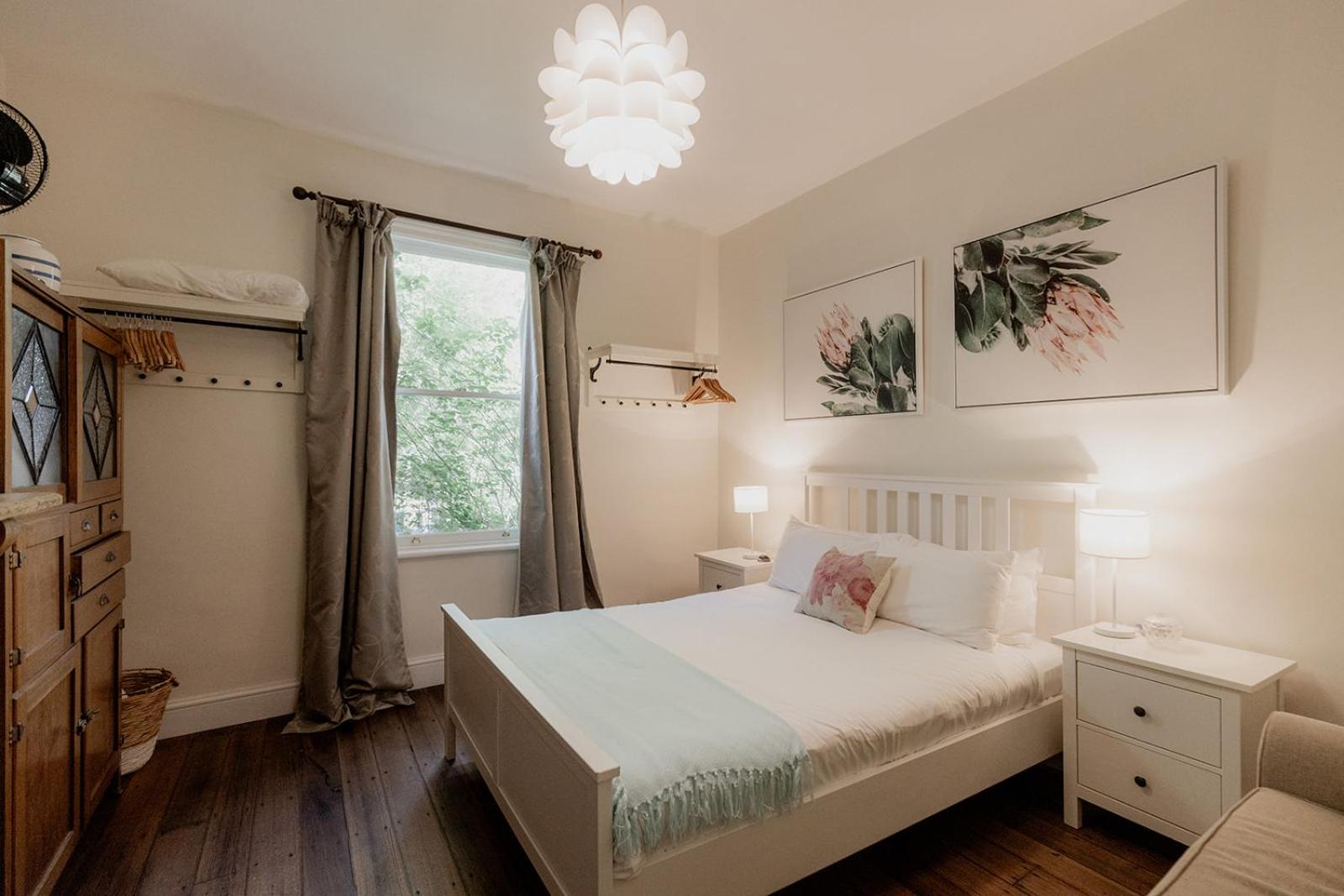 The Cutest Cottage In Town - South Hobart