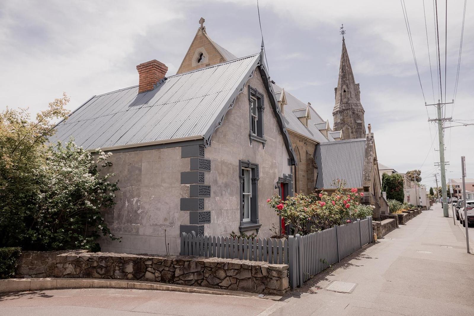The Cutest Cottage In Town - South Hobart