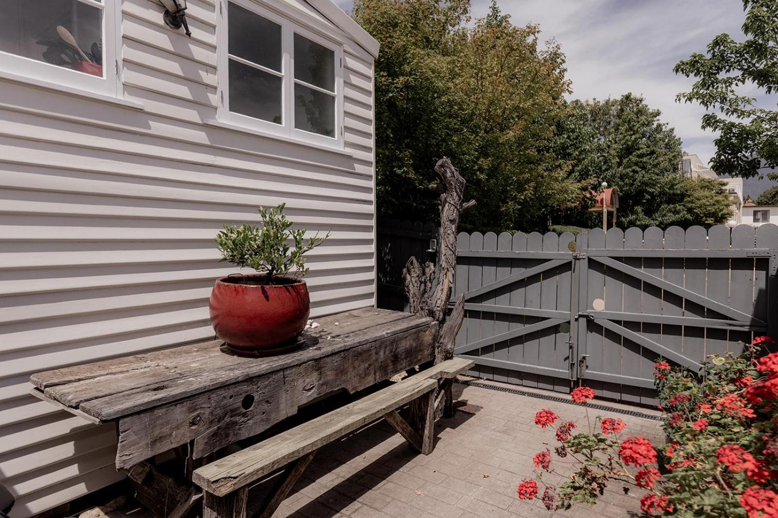 The Cutest Cottage In Town - South Hobart