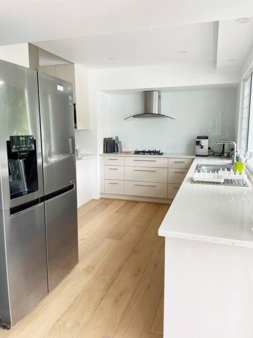 NINE at Berowra Waters, luxury waterfront with hot tub