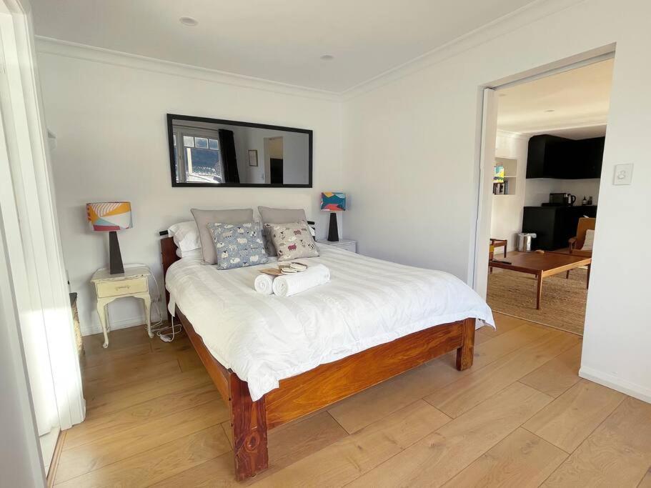 NINE at Berowra Waters, luxury waterfront with hot tub
