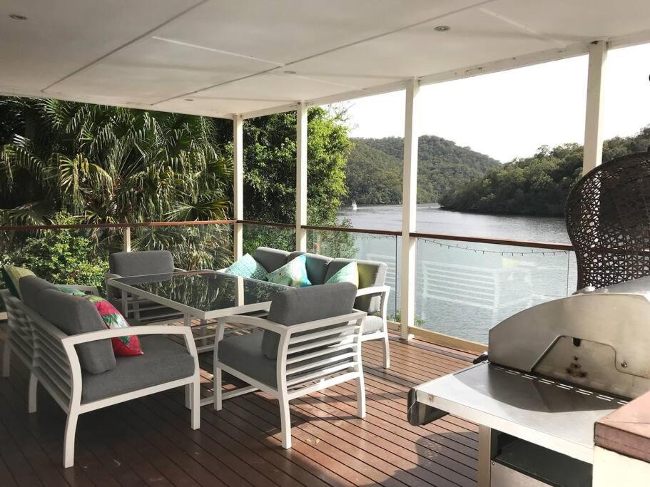 NINE at Berowra Waters, luxury waterfront with hot tub
