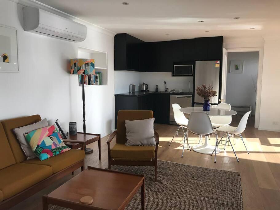 NINE at Berowra Waters, luxury waterfront with hot tub