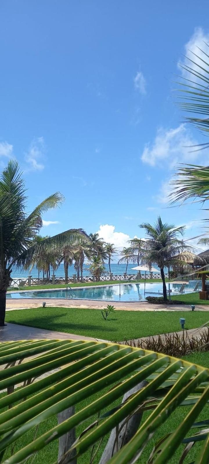 Casa à beira mar em frente às piscinas naturais de Flecheiras - CONDOMÍNIO PIER 18