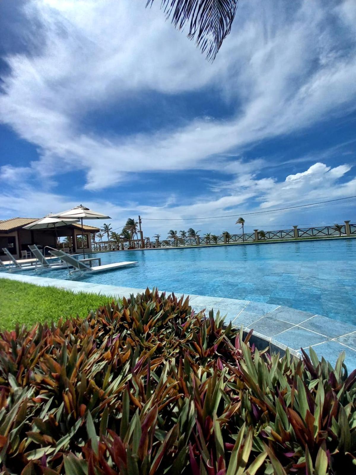 Casa à beira mar em frente às piscinas naturais de Flecheiras - CONDOMÍNIO PIER 18