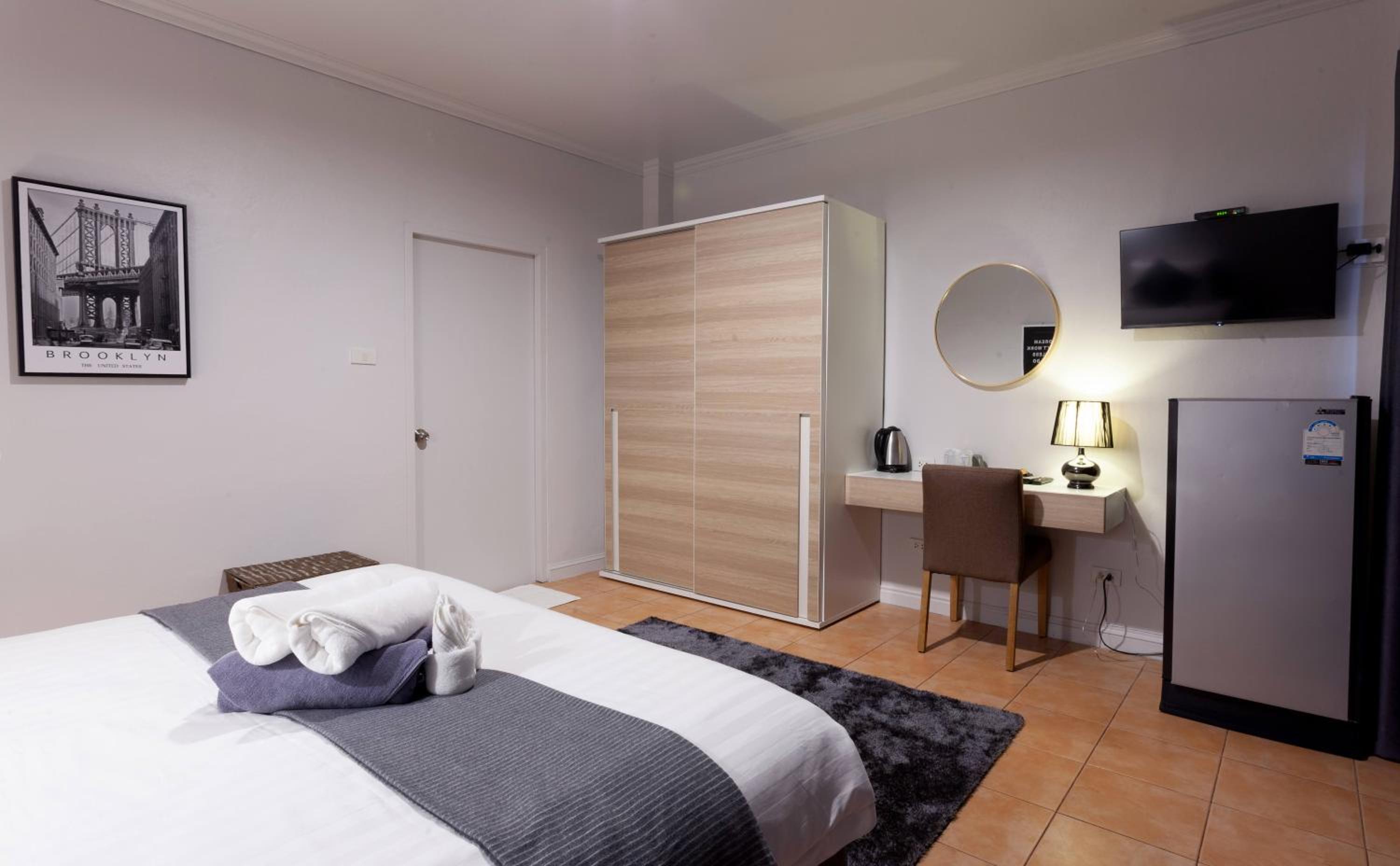 Two Chefs Inn