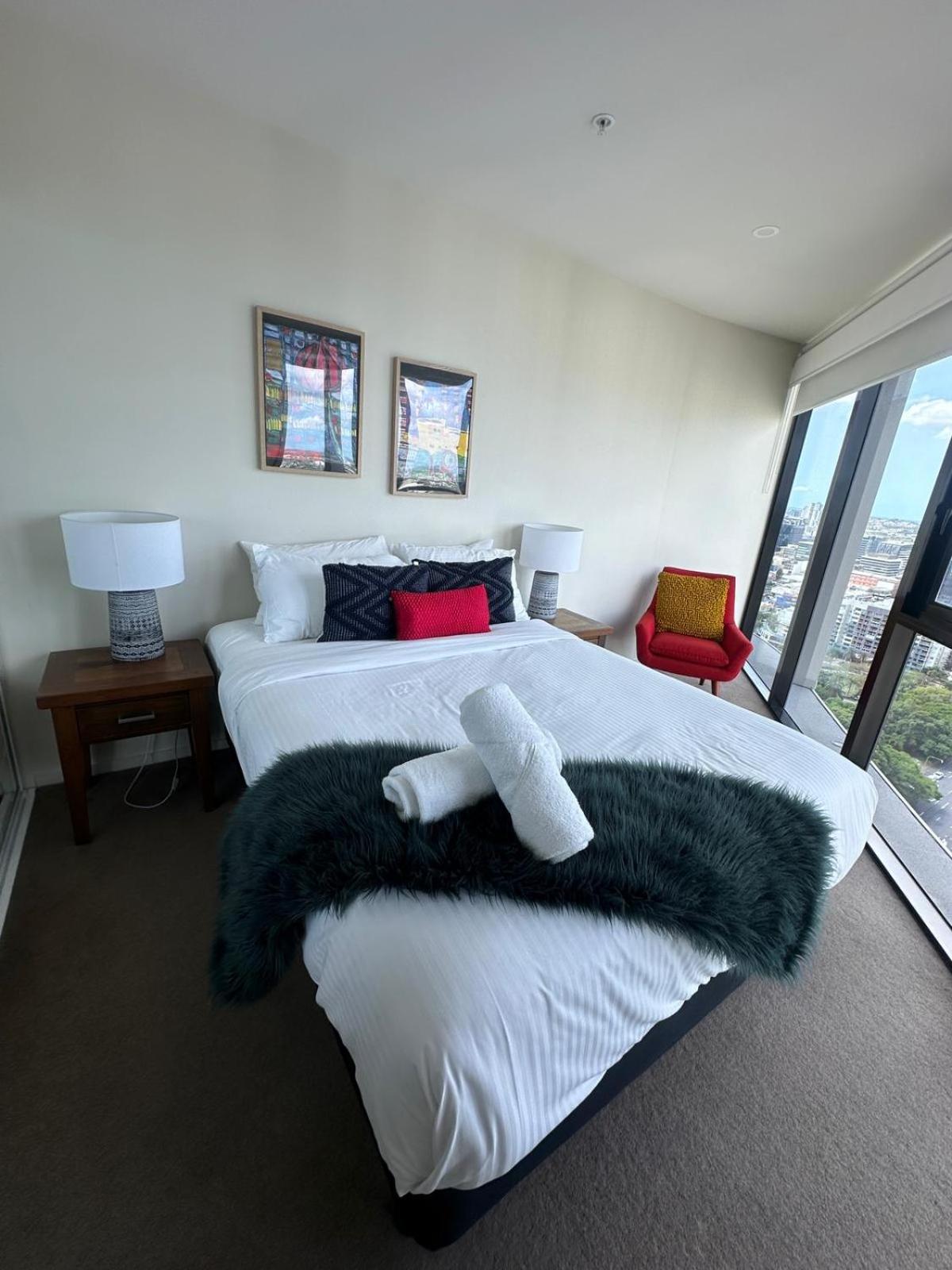Brisbane Vacations - LvL29 Rooftop Pool Carpark Netflix by Stylish Stays - Property Image 21