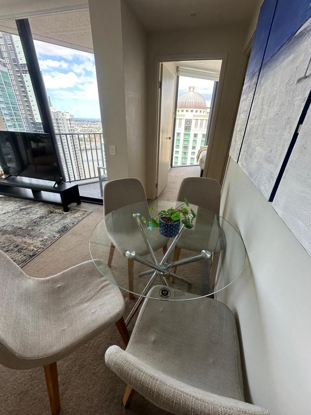Brisbane Vacations - LvL29 Rooftop Pool Carpark Netflix by Stylish Stays - Property Image 17