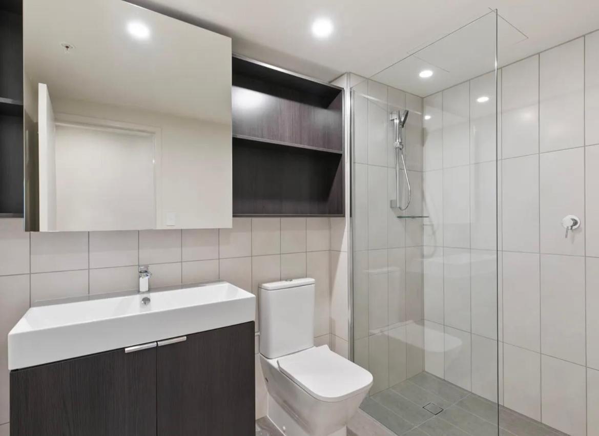 Brisbane Vacations - LvL29 Rooftop Pool Carpark Netflix by Stylish Stays - Property Image 20