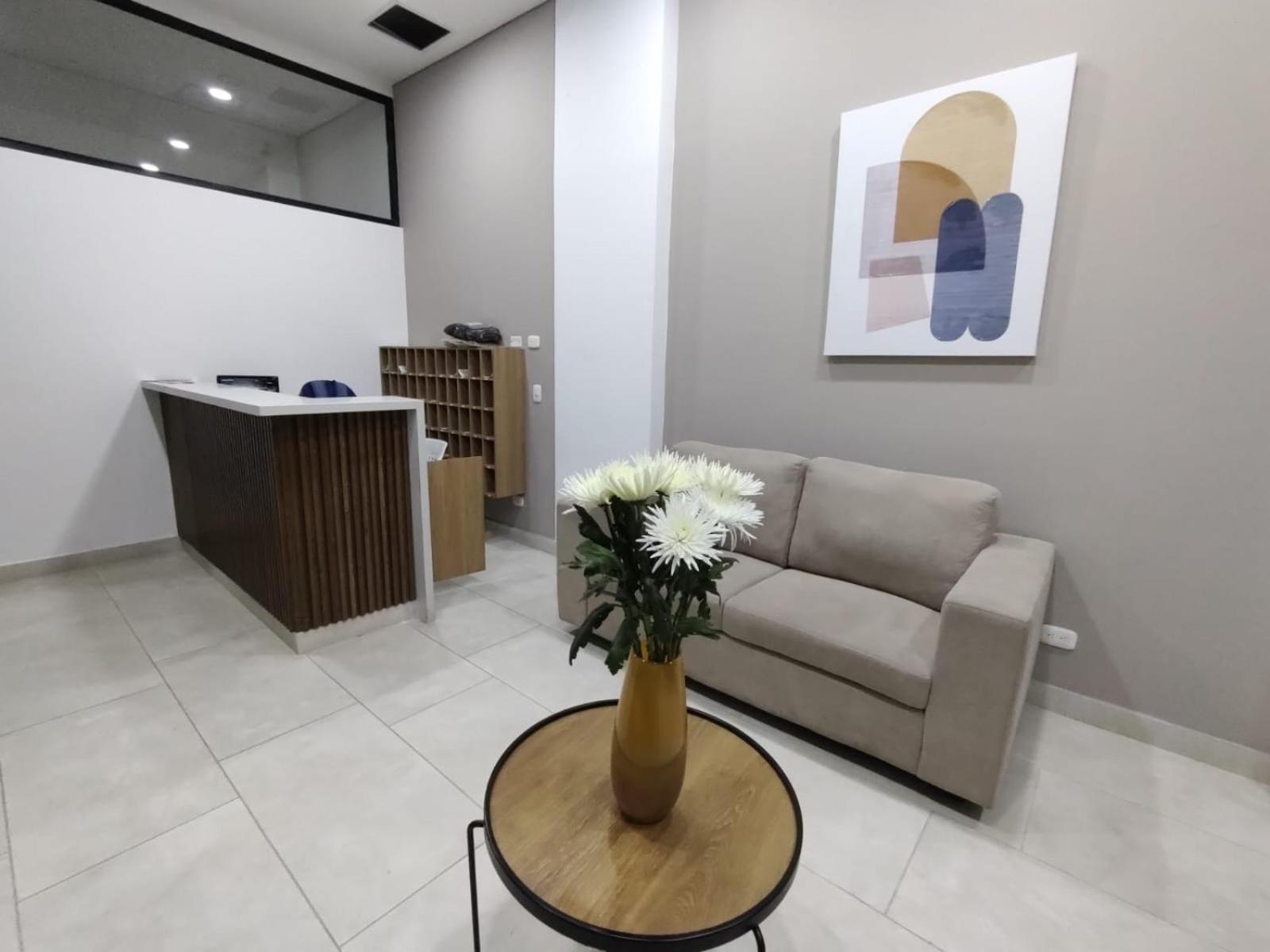 APARTAESTUDIO AMOBLADO 144