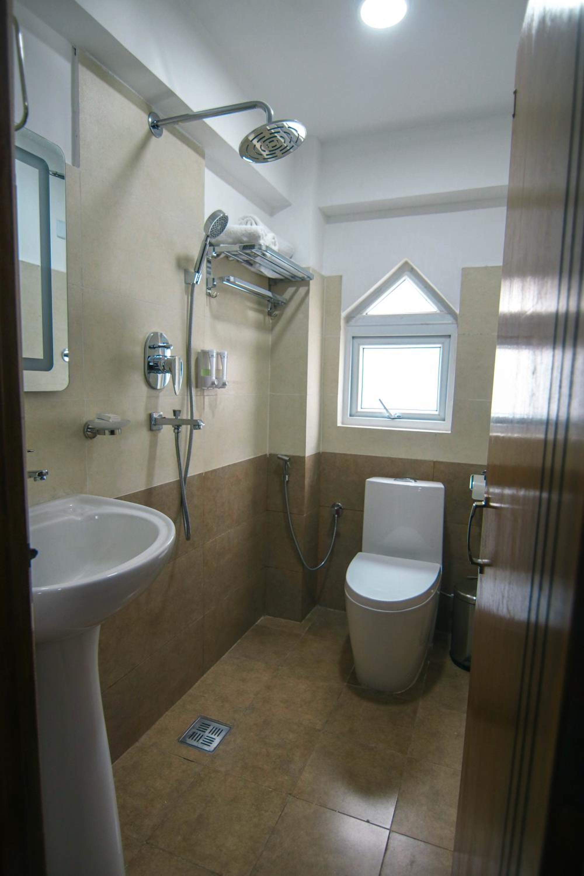 Photo 11
