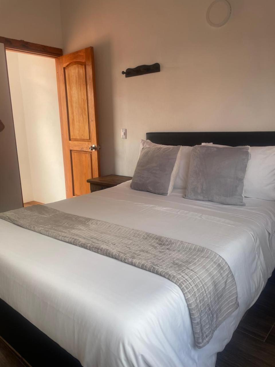 ApartaHotel Margaritas de la Villa VDL