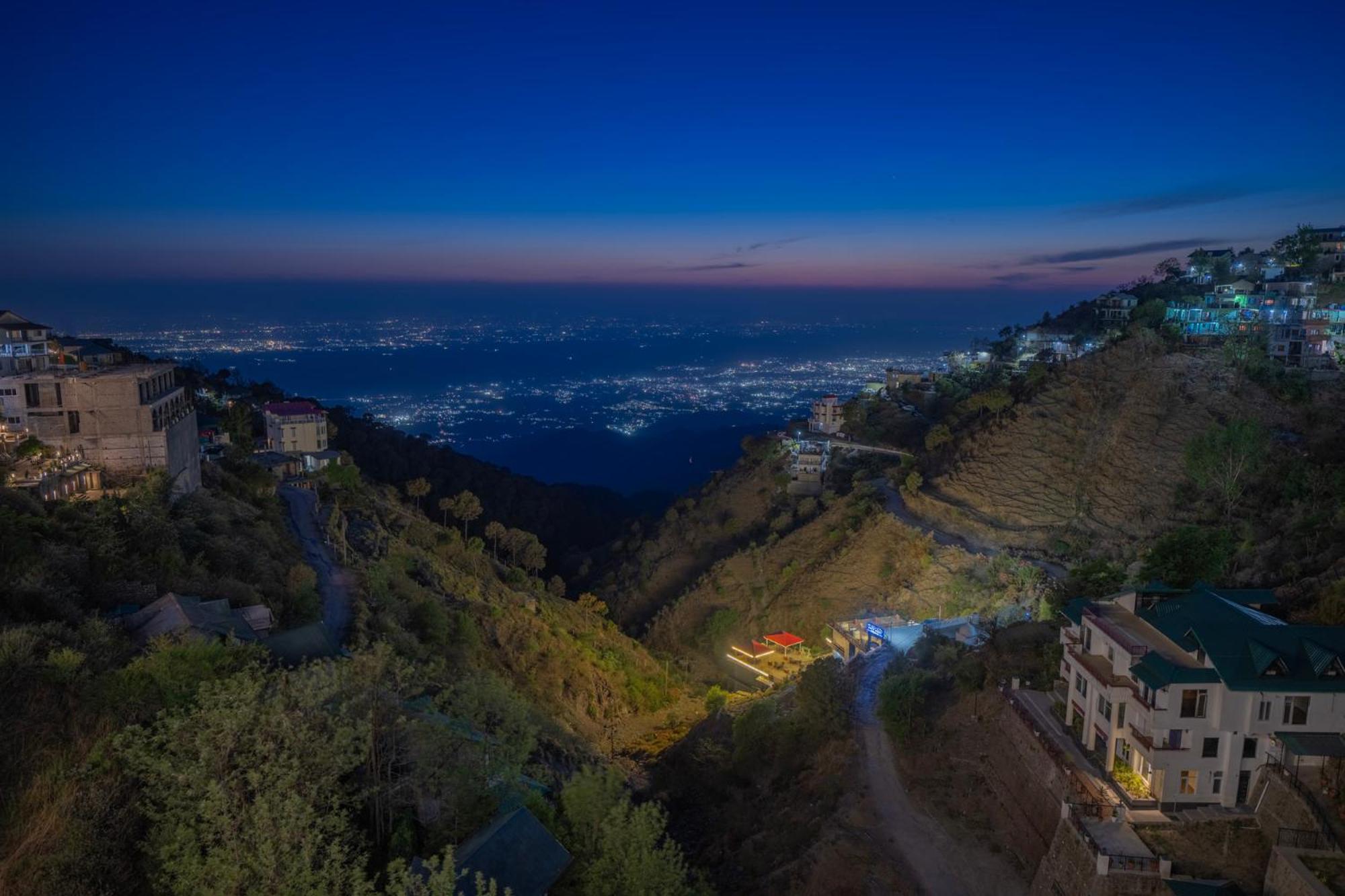 Kasauli Pebbles