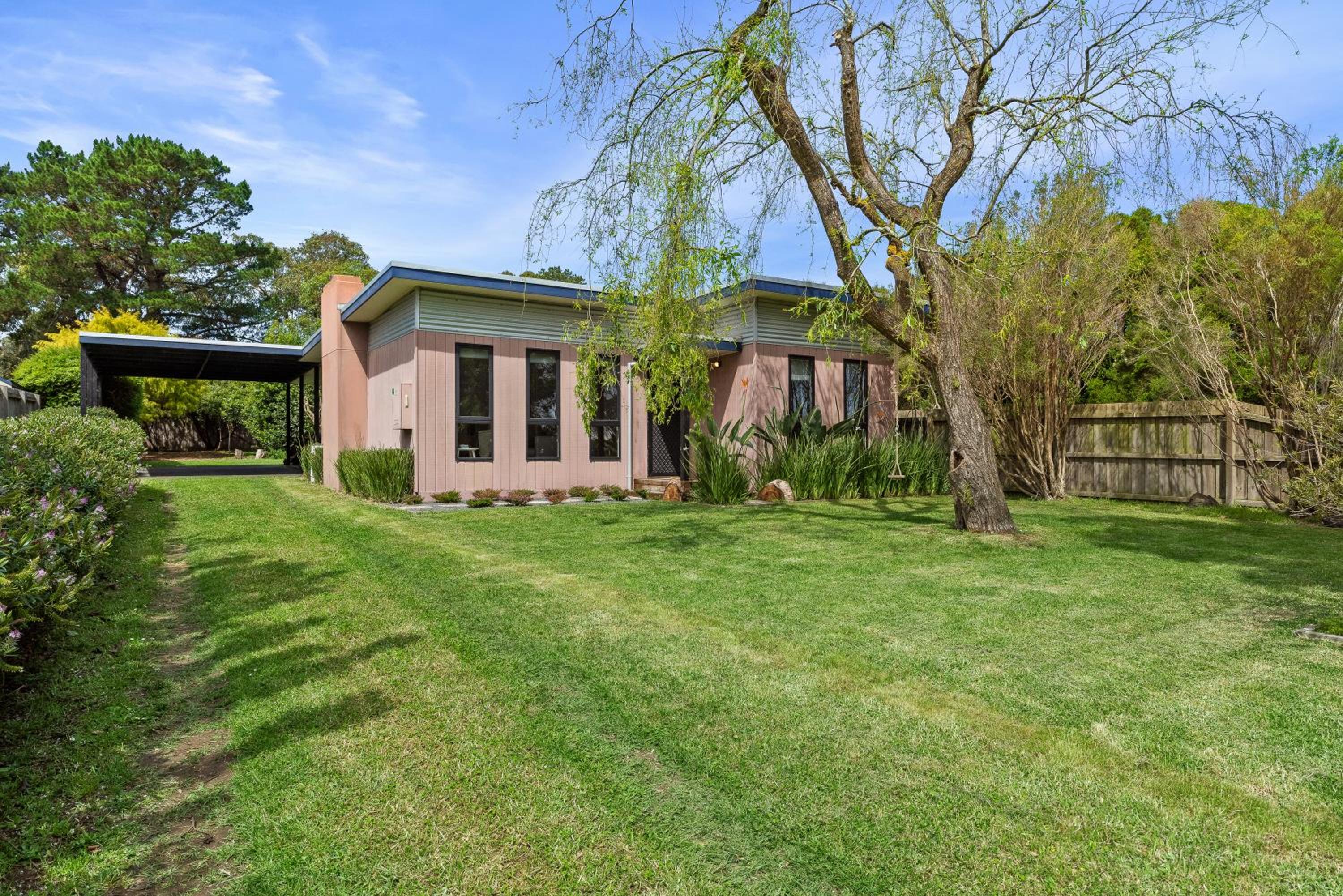 Willow Tree House