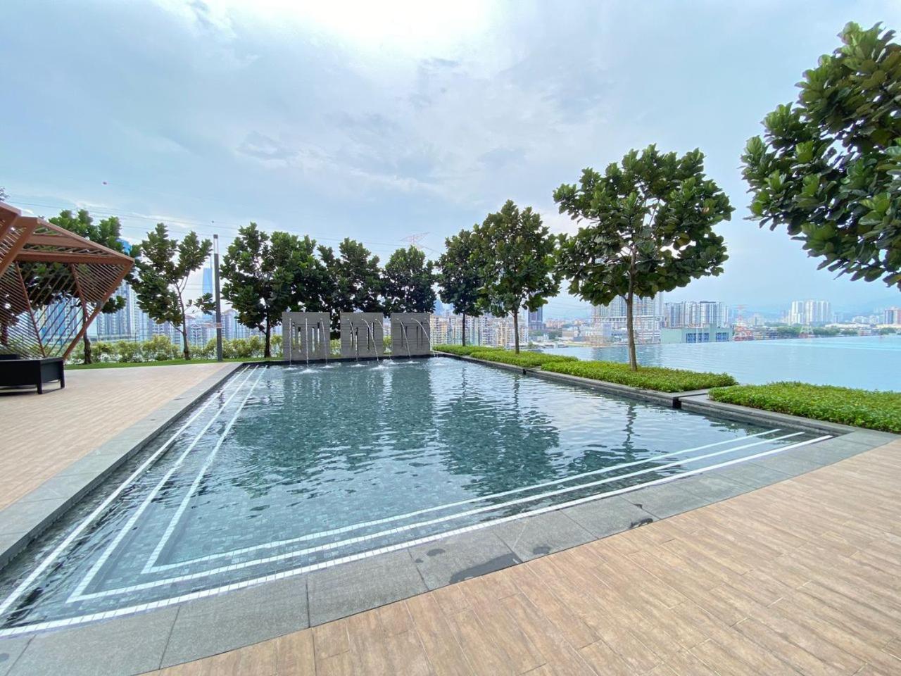M Vertica KLCC Cheras by D'Koala