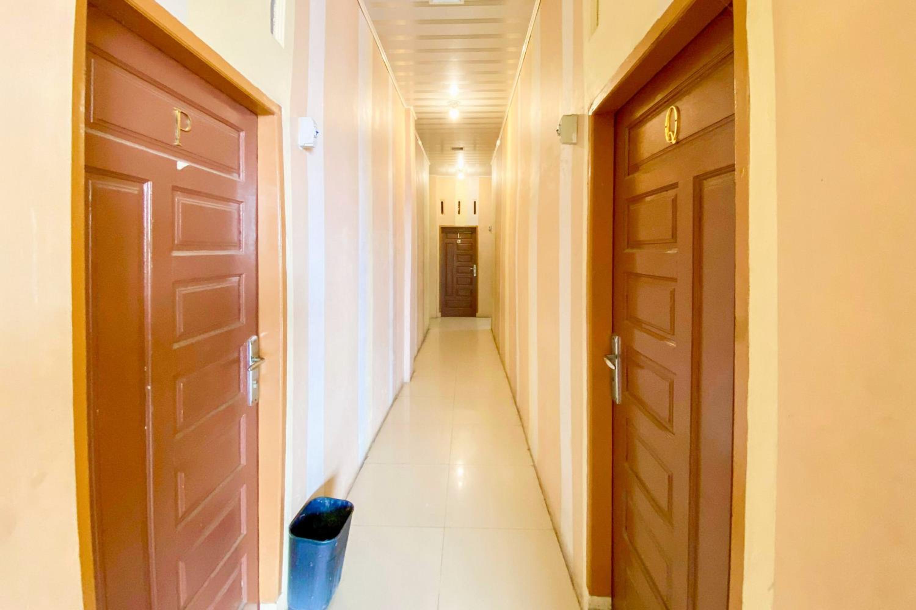 RedDoorz Syariah at Aisyah Stabat view 4
