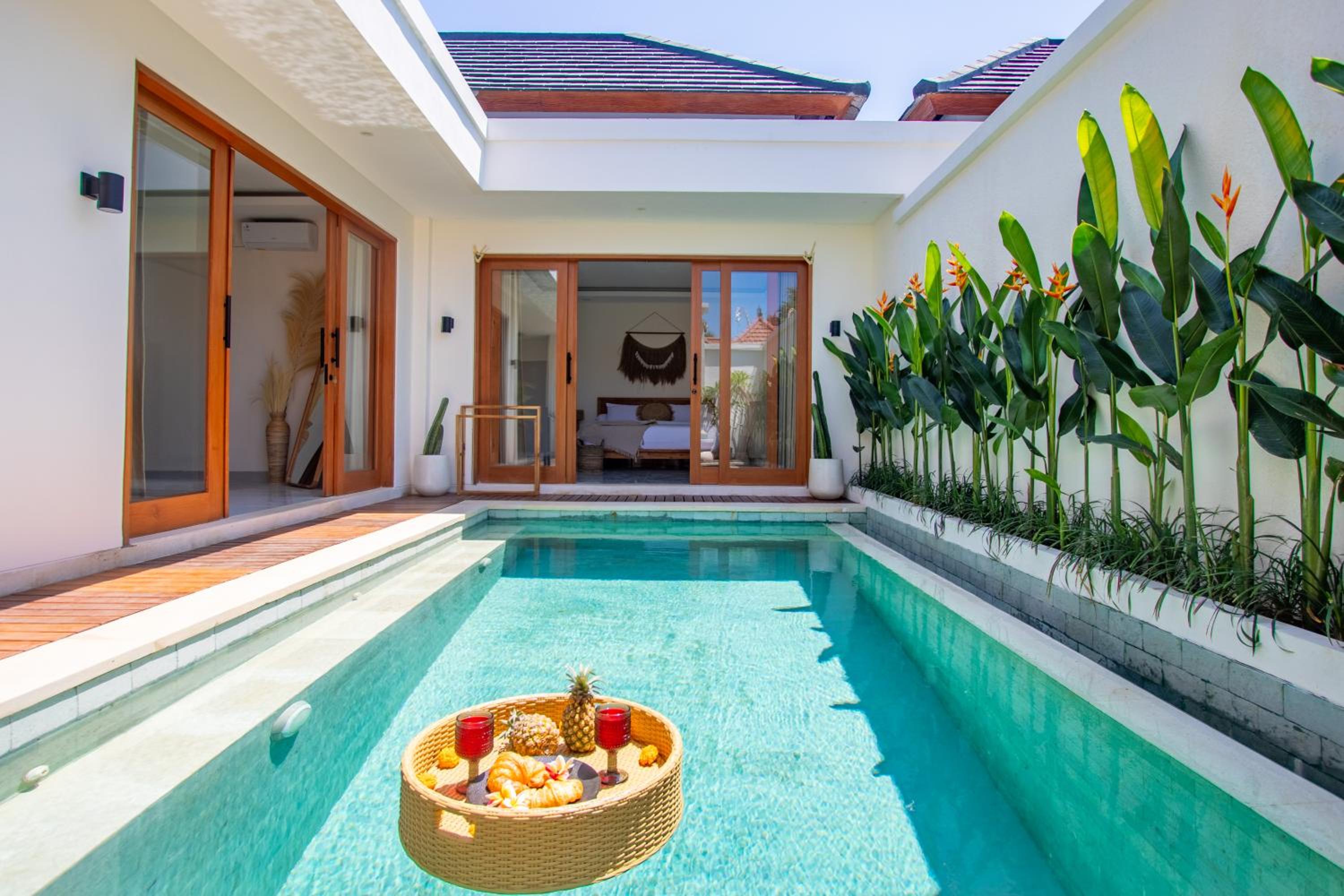 Best Location - 2BDR Villa - PS5 - NEW with Private Pool