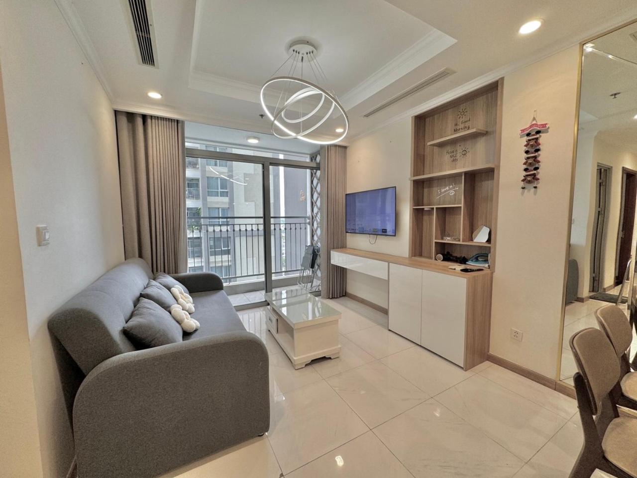 2Beds 2Baths Modern Design Vinhomes Central Park