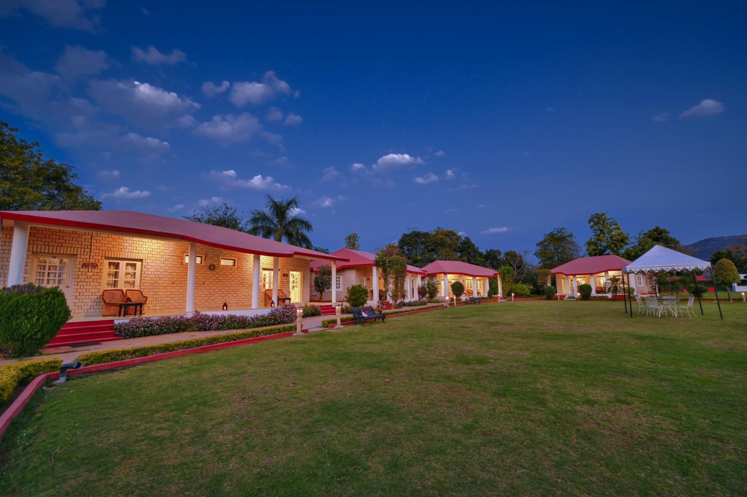 Tiger Den Resort