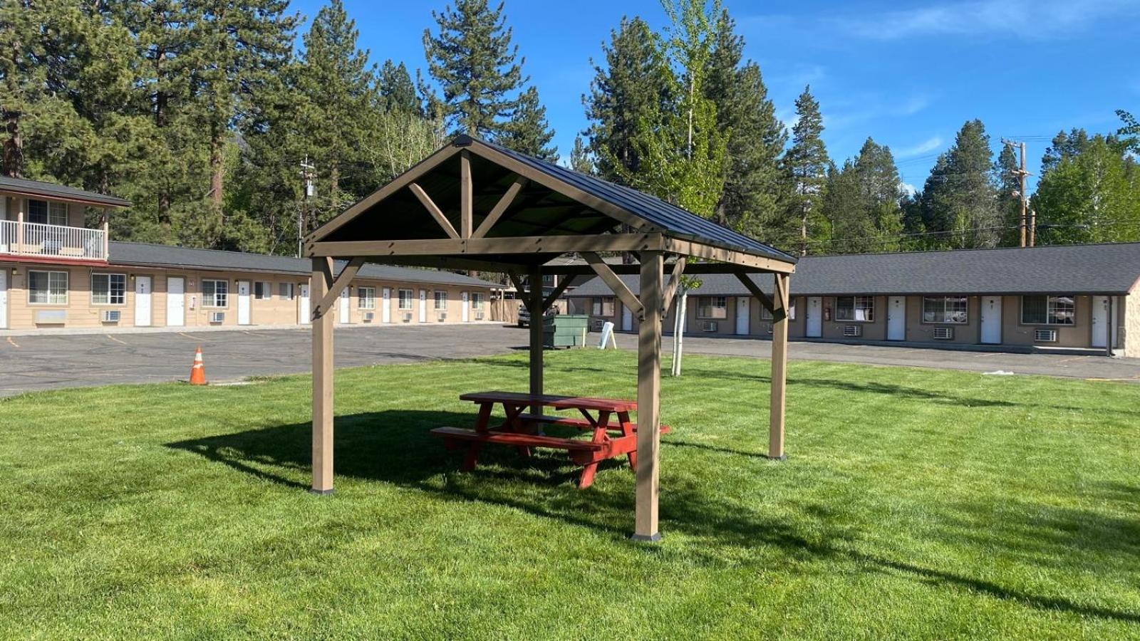 Lake Tahoe Vacations - Beverly Lodge - Property Image 1
