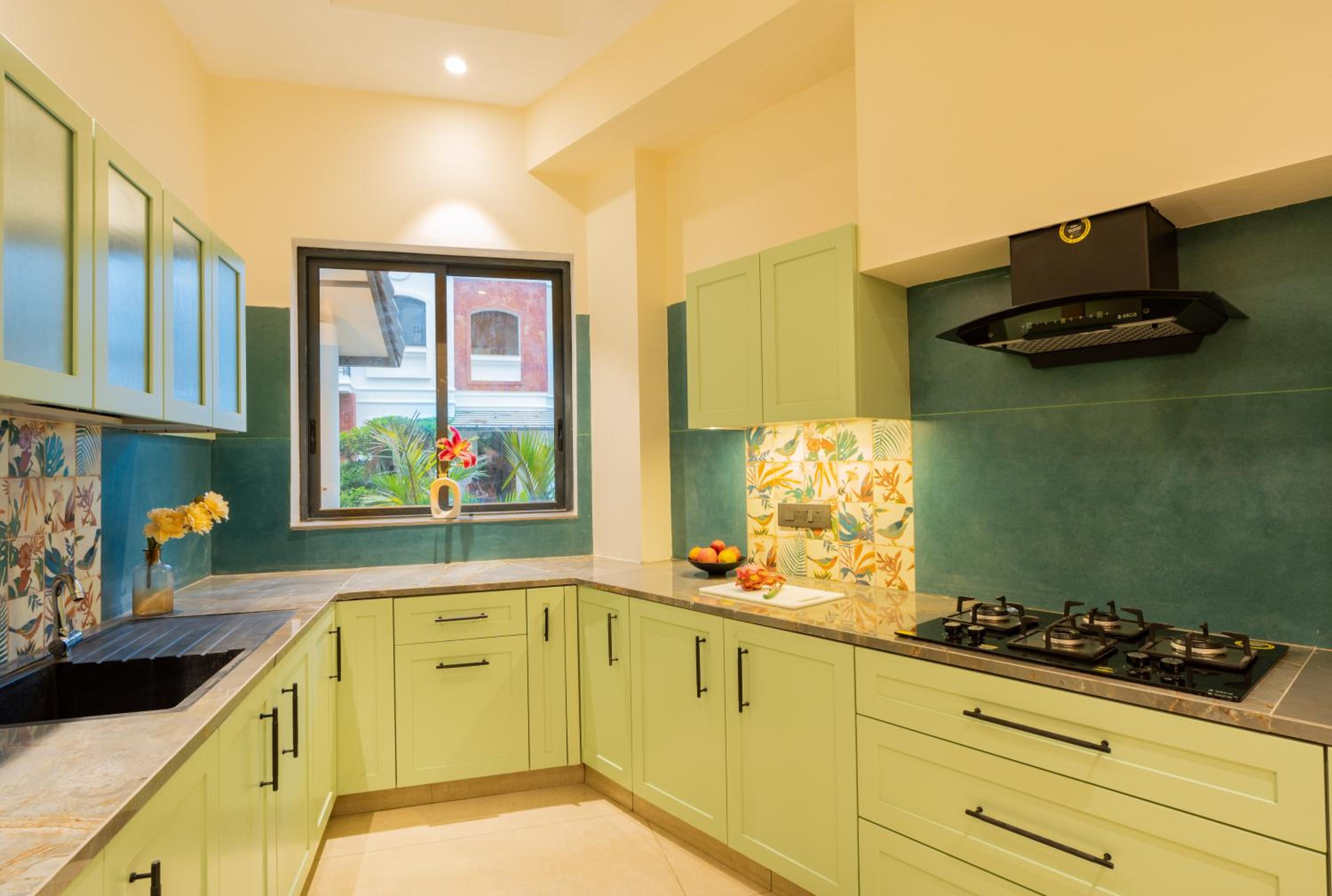 ELIVAAS 4 BHK with Pvt Pool & Garden - Laguna Quest view 2