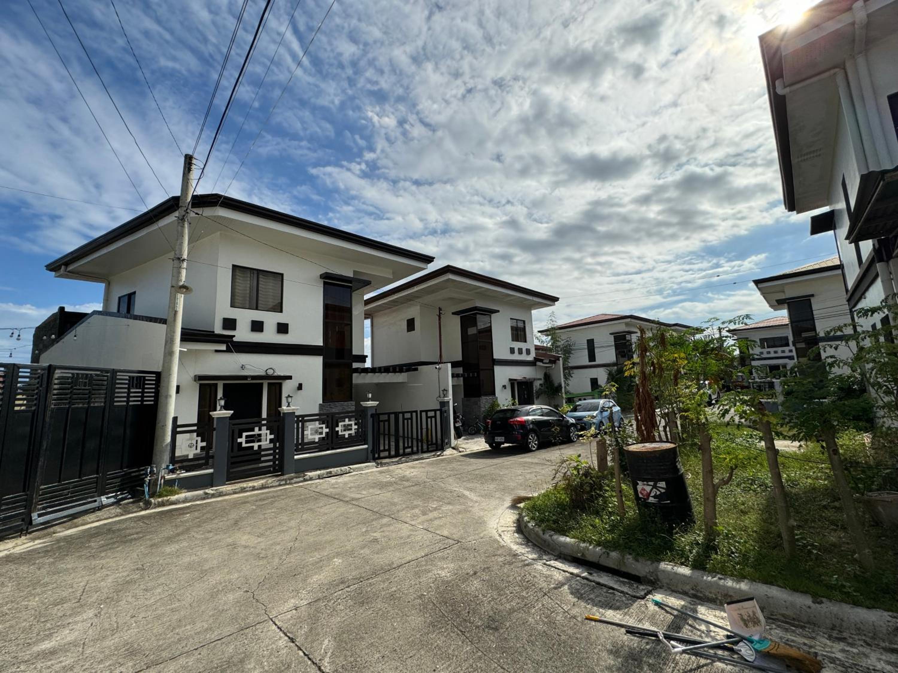 Welcome to Pearl's Home view 2