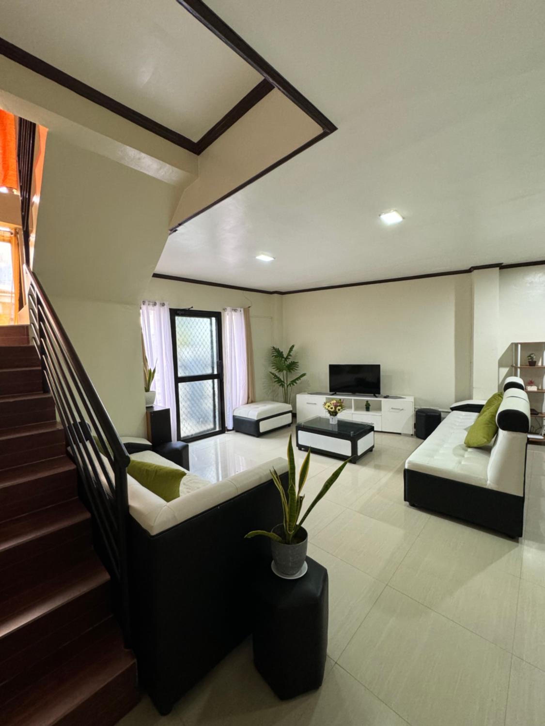 Welcome to Pearl's Home view 4