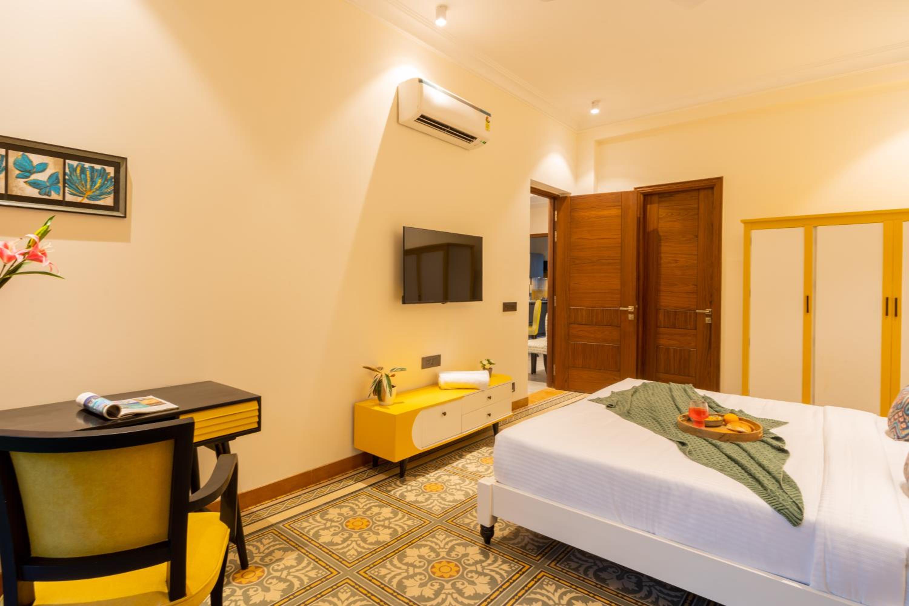ELIVAAS 3 BHK with Pvt Pool & Garden - Laguna Echo view 3